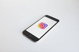 The main reason for fake instagram accounts is the importance placed on the number of followers an account has. Instagram Follower Verschwunden Tausende Accounts Uber Nacht Geloscht