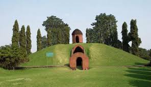 A landmark of the town of sivasagar, the sibsagar lake's an artificial reservoir built by king shiva singha's queen, ambika in 1734. Sibsagar Tours Places To Visit In Sibsagar Sibsagar Tour Packages Tour To Sibsagar India Tsi Holidays