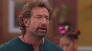 Úrsula le prohíbe a Memo hablar con Daniela