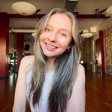 Cassandra Dooley's Instagram, Twitter & Facebook