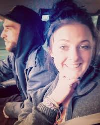 Jen Mutz (@jenilyzvs)