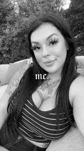 Tia Hampton's Instagram, Twitter & Facebook