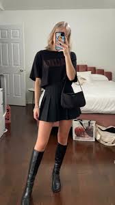 Tee Vintage Skirt Aritzia Boots Vintage Bag Garage In 2020 Fashion Summer Fashion Outfit Goals