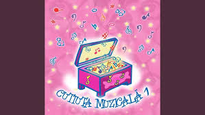 E, e, e, plăcută vreme e. Cutiuta Muzicala 8 Madalina Manole Acum E Toamna Da Youtube