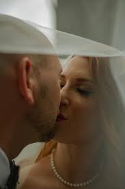 Hi future brides!! I would love to fill some openings I have for 2025  weddings and elopements. Please reach out for pricing and packages! 🫶🏻 I  am located in Hickory, but I