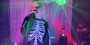 Phoebe bridgers, dressed in her signature skeleton suit, performed three songs off her latest album punisher on saturday for cbs this morning. Watch Phoebe Bridgers Perform Kyoto On Colbert Pitchfork