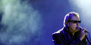 Est le huitième album de serge gainsbourg. Dix Ans Apres Sa Mort Alain Bashung L Immortel En Neuf Chansons Cultes