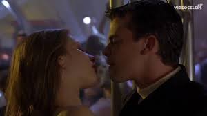 Michelle Trachtenberg - Hot scene - EuroTrip (2004).mp4 - ELKTube.com -  Celeb videos, Leaks & Sex-Tapes