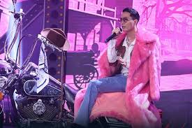 Anh có ca khúc rằm tháng 7 và nhà bao. á»©ng Cá»­ Vien Quan Quan Rap Viá»‡t Mua 2 Bá»‹ Loáº¡i 2sao