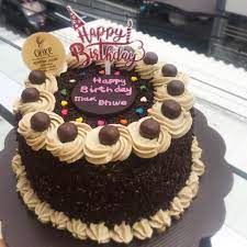 As someone who no longer buys birthday cakes but makes them, i can guarantee that this recipe will work. Simple Birthday Cake Shopee Indonesia