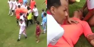 Ini Video Detik-Detik Legenda Timnas Ricky Yacobi Meninggal saat Bermain Sepak  Bola | merdeka.com