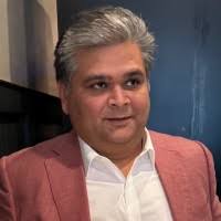 13900+ "Najeeb" profiles