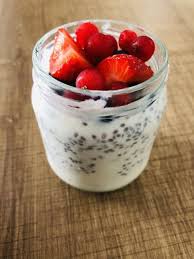 Yaourt Brebis Fruits Rouges Chia Ig Bas Adopte La Cuisine Ig Bas En 2020 Graines De Chia Fruits Et Legumes De Saison Fruits