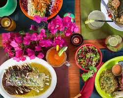 Choose from the mexican menu for tauranga barrio to savour the big, tastebud tingling flavours of mexico and fill your bellies with traditional mexican dishes. Order Barrio Queen Gilbert Delivery Online Gilbert Menu Prices Uber Eats