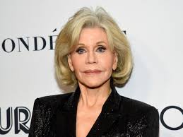 Let's see how skillfully jane fonda chooses her hairstyles and changes her looks to show us that it's possible to. These 5 Bangs Hairstyles Square Measure Entirely All The Rage During Chill Instanter Jane Fonda Latest Hairstyle 2021
