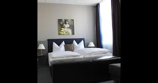 Stedet ligger tæt på baptistenkirche wedding og inden for 200 meter fra wedding metrostation. Hotel Arena Inn Berlin Mitte Ab 54 Hotels In Berlin Kayak