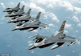 Avec une telle puissance, on aurait pu s'attendre à un combat du type thor abattant son marteau sur une boite de tictac ! Top 10 Des Meilleurs Avions De Chasse En 2021