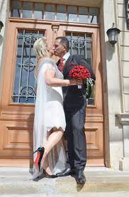 Was wäre eine hochzeit ohne blumen? Hochzeitsfloristik In Dresden Eventfloristik In Dresden Hochzeitspaare Hochzeitsfloristik In Radeberg Hochzeits In Dresden Blumenfee Hochzeitsfloristik In Radebeul Hochzeitsfloristik Eventfloristik Kirchendekoration Blumen Dresden