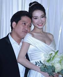 Hương giang idol khóc nức nở khi nói về trung dân. Xa Nha PhÆ°Æ¡ng Va Con Nhá» TrÆ°á»ng Giang Khoc Rong Tren Ä'áº¥t Má»¹ Sao Viá»‡t Viá»‡t Giáº£i Tri