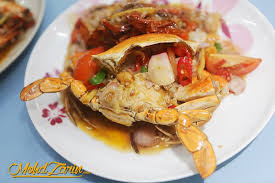 Jika anda penggemar makanan laut terutamanya udang dan ketam, sila lah berkunjung ke restoran mee udang & ketam sempoii diraja yang terletak perdaus zahari, dan noor badariah abu bakar. Mee Udang Ketam Sempoii Diraja