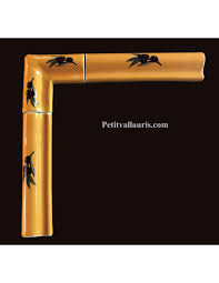 Listel Frise Pour Angle Modele Corniche En Faience Emaille Jaune Provencal Motif Olives Noires Pour Wc Et Salle De Bain