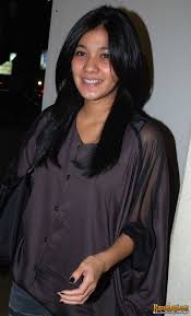 Naysila adalah putri ketiga dari pasangan artis jamal mirdad dan lydia kandou. Naysilla Mirdad Naysilla Mirdad