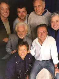 Les mckeown, the former lead singer of scottish pop sensations the bay city rollers, has died at the age of 65. Pin By Tami Rockwell On Osmonds David Cassidy Les Mckeown Celebrity Costumes