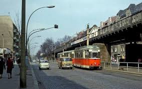 Life In The Ddr Schonhauser Allee East Berlin Ddr Ostberlin Berlin Hauptstadt