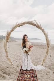 You've already helped your daughter pick out her fairytale wedding dress, and now it's your turn to find something that will make you feel equally magical on this memorable day. Vintage 70 S Boho Wedding Dress Bohemian Medium Small White Gown Wedding Beach Wedding Country Bridal Gown Lace Dress Bride Photo Shoot Clothing Dresses