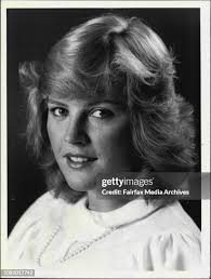 450 Carolyn Love Photos & High Res Pictures