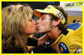 Per valentino il cambio di team è stato un lutto. Motogp La Mamma Di Rossi Vi Racconto Chi E Davvero Valentino Gpone Com
