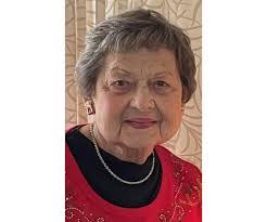 Elisha Olson's Instagram, Twitter & Facebook