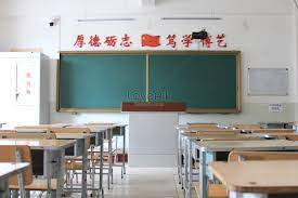 寬敞明亮的高中教室圖片素材-JPG圖片尺寸3456 × 2304px-高清圖案500533857-zh.lovepik.com