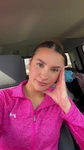 Shelby Kessler's Instagram, Twitter & Facebook