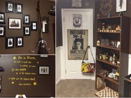 Consultez les photos fabriquer decor harry potter pour approfondir le sujet ou utilisez la recherche. Une Chambre D Enfant Entierement Decoree Sur Le Theme D Harry Potter