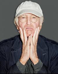 In this episode, we welcome Arabella Field. Arabella played Miranda in the  classic season 9 episode “The Merv Griffin Show.” In an episode jam-packed  with so many memorable moments and characters, Arabella