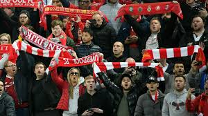 Depuis mercredi soir, circulent en boucle des appels à un rassemblement dimanche 16 mai place de jaude. Coronavirus Tiers Liverpool London To Welcome Back Fans Football News Sky Sports