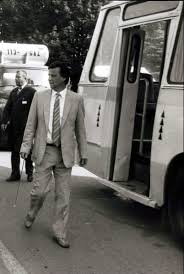 Unicul gol al partidei a fost marcat din penalty în minutul 37. Ceausescu Ii BÄƒgase In SperieÅ£i Pe Americani De Ce Autobuzele Romanesti Erau Dotate Cu Rachete