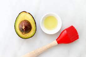 Just sprinkle the flesh with lemon or lime juice, put the two halves back together, cover tightly in a plastic wrap and stick it in the fridge. Here S The Best Way To Store A Cut Avocado Openfit