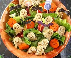 You may have seen the pictures of onion art on facebook today. 20 Creative Salad Presentation Ideas For Kids
