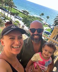 2024 em 12 fotos… comecei o ano com um bebê e terminei com uma criancinha  🥹🥹 Que ano de aprendizado e de plantação… Obrigada por tudo 2024 tchau!!!  Vem 2025 😊 #happynewyear #felizanonovo #2025