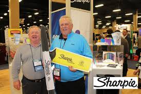 Man it is snowing! Can't see the back fence.