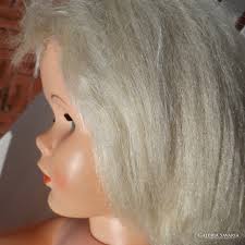 Retro, sétáló baba, járó