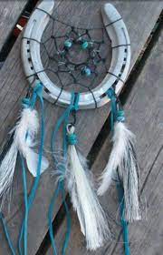 Horse Shoe Dreamcatcher Pic From Google Horseshoe Crafts Projects Dream Catcher Horseshoe Art