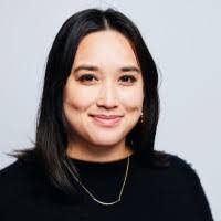 Amanda Back's Instagram, Twitter & Facebook