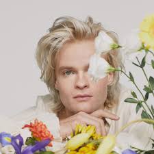 Jake Wesley Rogers updated his profile picture.