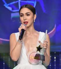 As in 2021, julia barretto's age is * years. Julia Barretto Bio Net Worth Dating Boyfriend Pregnant Family Age Nationality Parents Siblings Career Awards Facts Wiki Height News Gossip Gist
