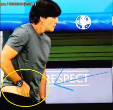 Trouvez les joachim loew loew jogi images et les photos d'actualités parfaites sur choisissez parmi des contenus premium joachim loew loew jogi de la plus haute. Video Buzzy Blog Ini Dia Video Joachim Low Garuk Pel Er Saat Pertandingan Lawan Ukraina
