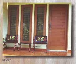 Berbeda dari kusen pintu minimalis sebelumnya yang tampil polos dan simpel, kusen pintu minimalis yang satu ini memperlihatkan permainan ornamen dan pola pada profil pintu minimalis. Pin Di Daun Pintu