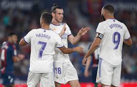 Eder militao does well to head a cross out of the danger zone and. Uym737o52oqawm